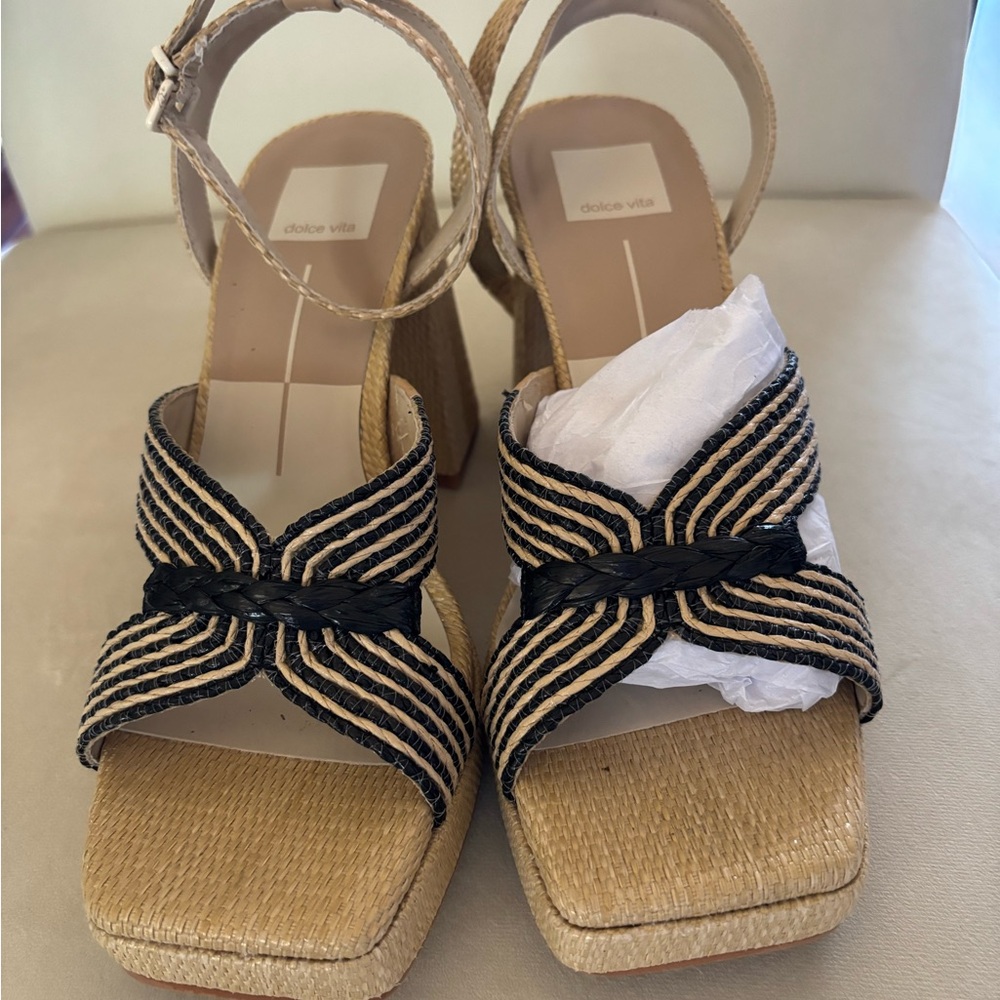 Dolce Vita vintage Size 8.5 like brand new. Worn one time!